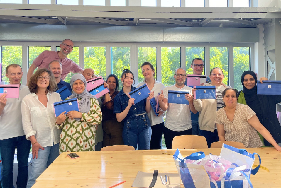 collaborateurs engagés lors d’une journée solidaire en entreprise organisée par Lutila